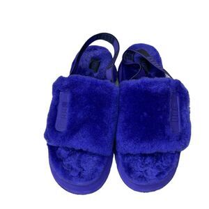 UGG Disco Slide Slipper 9 - only worn a few times